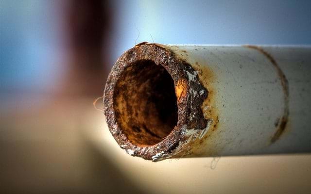 ong-dan-nhiet-bi-tac-nghen-mai-mon